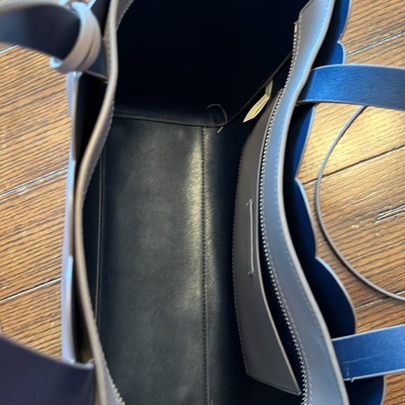 Kate Spade Purse - Picture 2 of 8